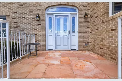 16 E Slope Road, Bayville, NY 11709 - Photo 4