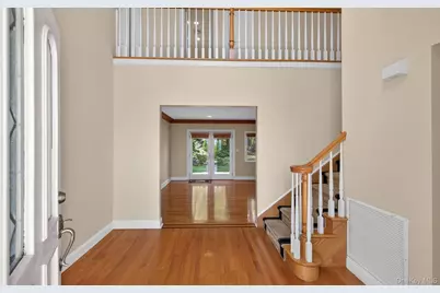 16 E Slope Road, Bayville, NY 11709 - Photo 8