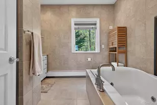 16 E Slope Rd, Bayville, NY 11709 - Photo 30
