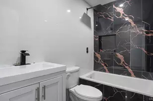 219 E 238th St, Bronx, NY 10470 - Photo 18