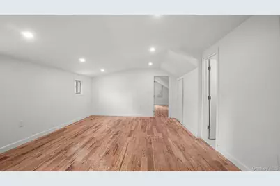 219 E 238th Street, Bronx, NY 10470 - Photo 16
