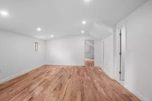 219 E 238th St, Bronx, NY 10470 - Photo 16