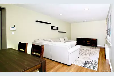 129 Fifteenth Street #B2, Garden City, NY 11530 - Photo 6