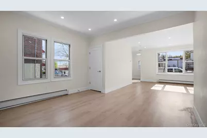2716 Gunther Avenue, Bronx, NY 10469 - Photo 14