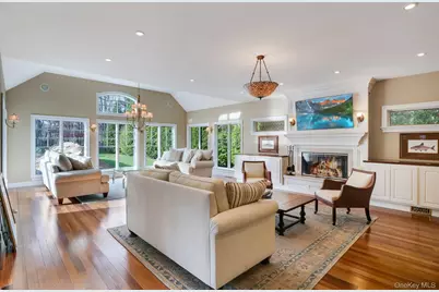 30 Post Fields, Quogue, NY 11959 - Photo 2