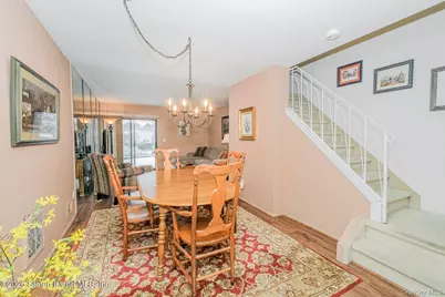 31 Stonegate Drive, New York, NY 10304 - Photo 6