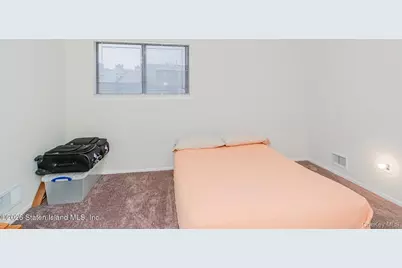 31 Stonegate Drive, New York, NY 10304 - Photo 10