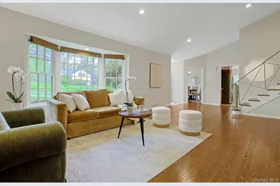 156 Rock Creek Lane, Scarsdale, NY 10583 - Photo 2