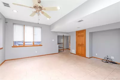 5 Glenbrook Road, Hicksville, NY 11801 - Photo 12