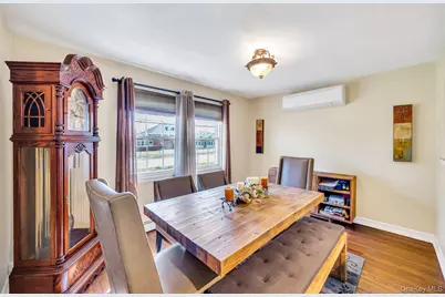 56 Pamlico Avenue, Ronkonkoma, NY 11779 - Photo 10