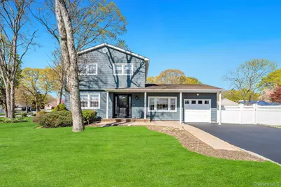 56 Pamlico Avenue, Ronkonkoma, NY 11779 - Photo 2