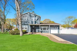 56 Pamlico Ave, Ronkonkoma, NY 11779 - Photo 2