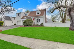 451 N Grove St, Valley Stream, NY 11580 - Photo 2