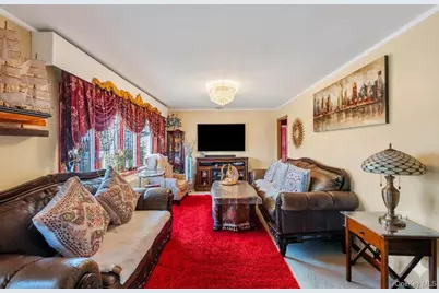67 Myers Avenue, Hicksville, NY 11801 - Photo 4