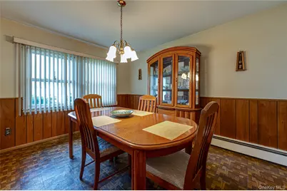 17 Wentworth Drive, Dix Hills, NY 11746 - Photo 12