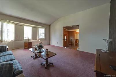 17 Wentworth Drive, Dix Hills, NY 11746 - Photo 22