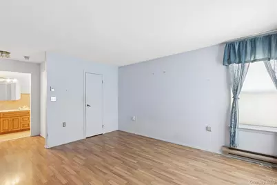 8 Coventry Court, Ridge, NY 11961 - Photo 8