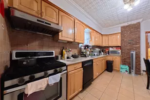 13-22 123rd St, College Point, NY 11356 - Photo 26