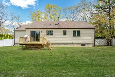 104 Cedarhurst Avenue, Medford, NY 11763 - Photo 32