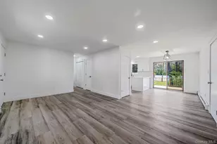 104 Cedarhurst Ave, Medford, NY 11763 - Photo 18