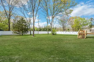 104 Cedarhurst Ave, Medford, NY 11763 - Photo 30
