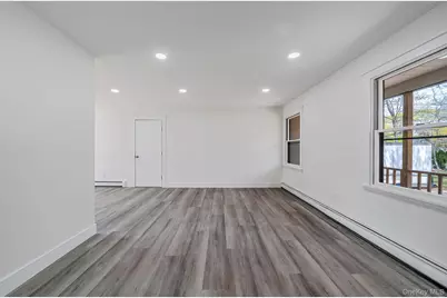 104 Cedarhurst Avenue, Medford, NY 11763 - Photo 20