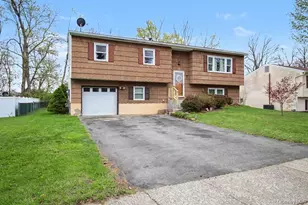 37 Half Hollow, Monroe, NY 10950 - Photo 2