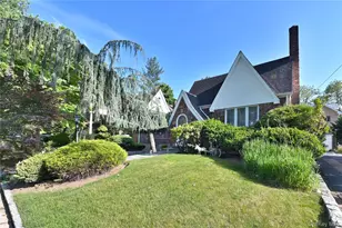 249-48 Rushmore Terrace, Little Neck, NY 11362 - Photo 4