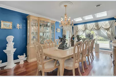 [Address not provided], Dix Hills, NY 11746 - Photo 12