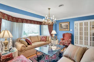 [Address not provided], Dix Hills, NY 11746 - Photo 10