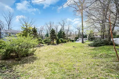 [Address not provided], Dix Hills, NY 11746 - Photo 44