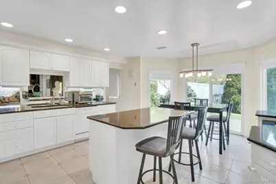 [Address not provided], Dix Hills, NY 11746 - Photo 22