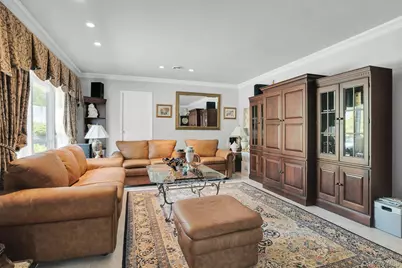 [Address not provided], Dix Hills, NY 11746 - Photo 18