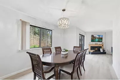 8 Laurel Court, Highland Mills, NY 10930 - Photo 6