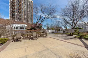269-10 Grand Central Pkwy, Floral Park, NY 11005 - Photo 34