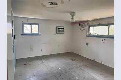 41 Princeton Street, Bay Shore, NY 11706 - Photo 10