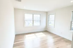 5 Baker Ln, Levittown, NY 11756 - Photo 14