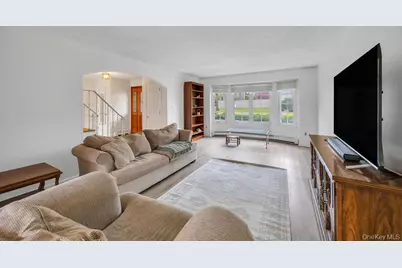 9 Chester Street, Smithtown, NY 11787 - Photo 12