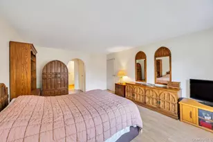 9 Chester St, Smithtown, NY 11787 - Photo 26