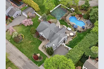 9 Sage Brush Court, East Setauket, NY 11733 - Photo 2