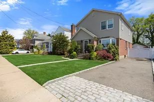 296 Euston Rd S, Garden City, NY 11530 - Photo 2