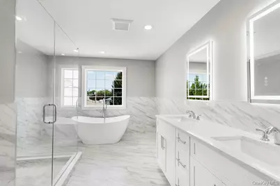 115 Madison Avenue, Franklin Square, NY 11010 - Photo 6
