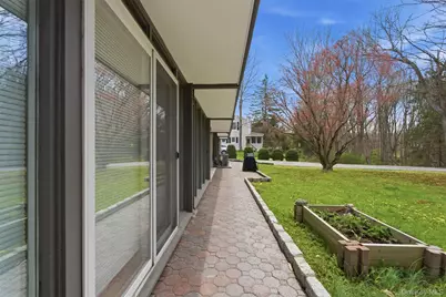 40 Westchester Avenue, Pound Ridge, NY 10576 - Photo 14