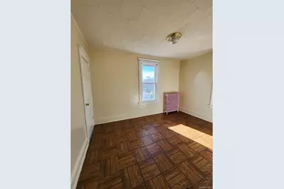 184 Trenchard Street, Yonkers, NY 10704 - Photo 10