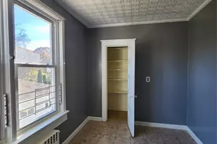 184 Trenchard St, Yonkers, NY 10704 - Photo 8