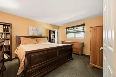 15 Saddle Lane, Huntington Station, NY 11746 - Photo 14