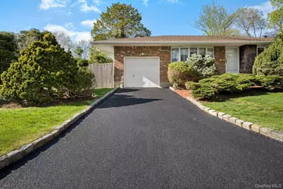 15 Saddle Lane, Huntington Station, NY 11746 - Photo 2