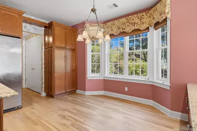 381 Altessa Boulevard, Melville, NY 11747 - Photo 8