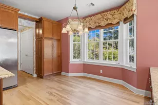 381 Altessa Blvd, Melville, NY 11747 - Photo 8
