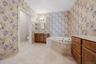 381 Altessa Blvd, Melville, NY 11747 - Photo 28